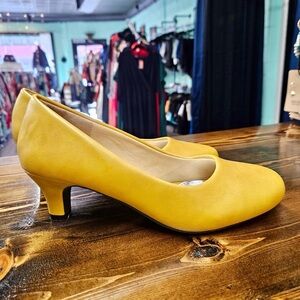 Elegant Yellow Low Heel Pumps for Women